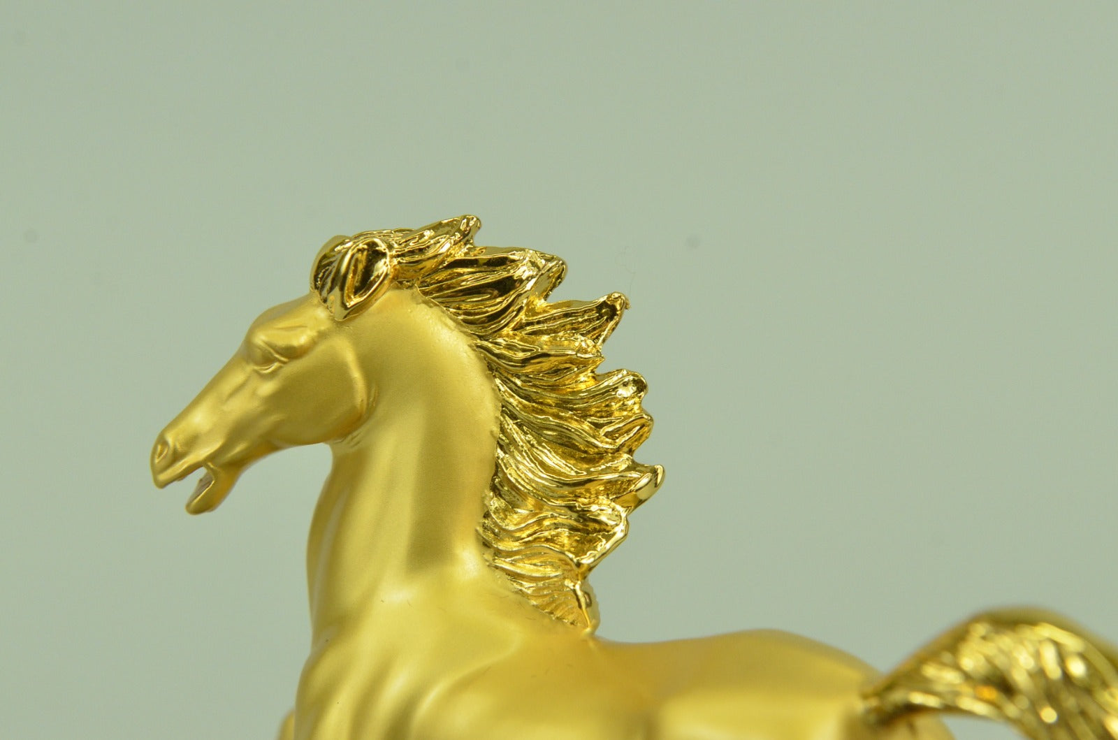 Handcrafted Hot Cast Horse Mare Museum Quality Classic Artwork Figurine Figure