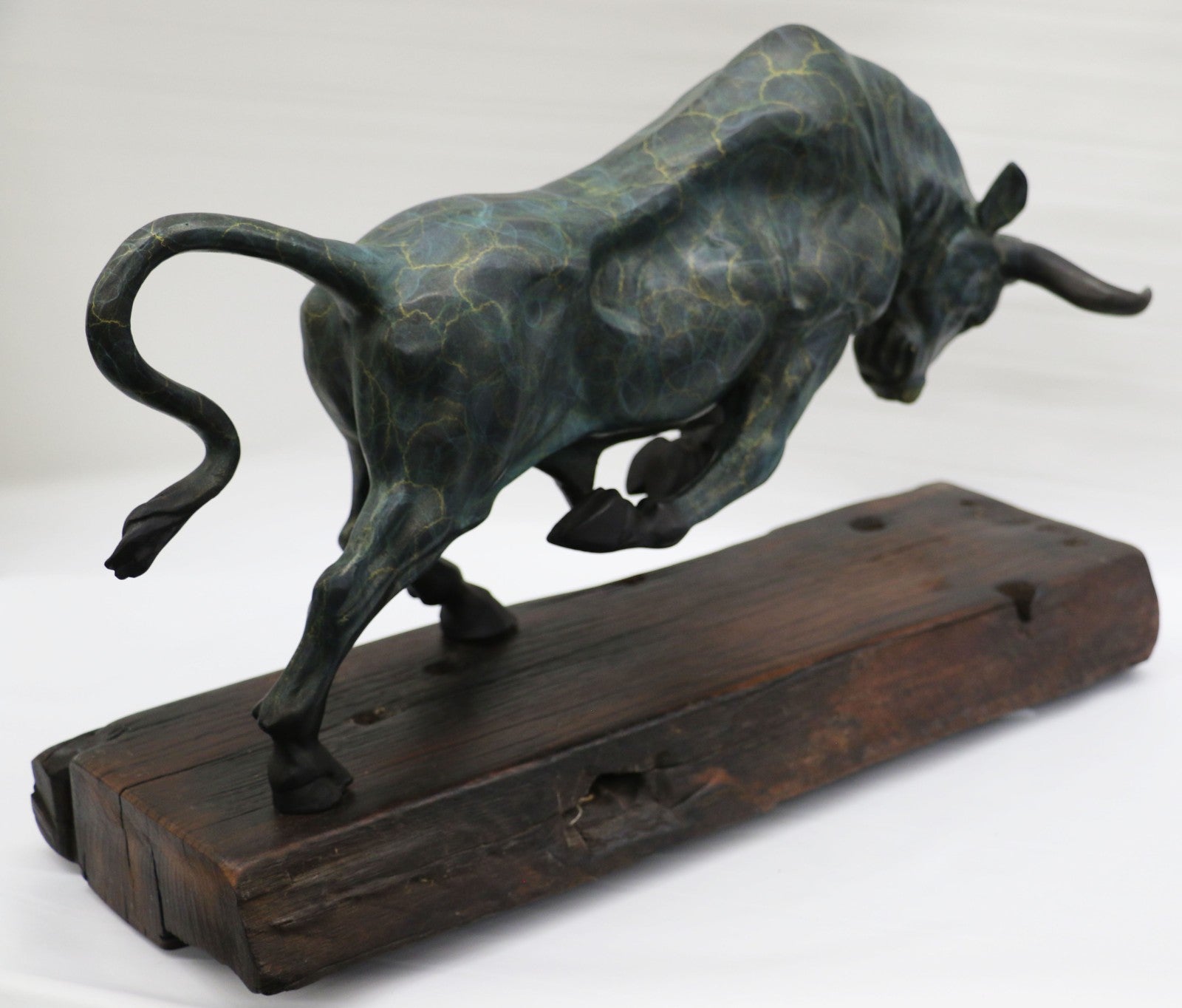 Buy Bronzeskulptur Stier Bulle – 51cm Handmade Bronze Bull Sculpture for Sale
