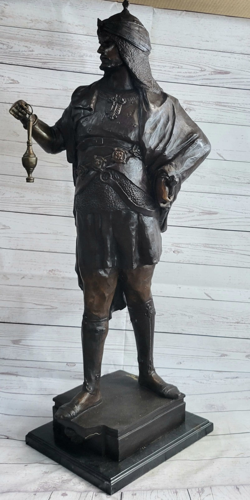 Handcrafted Artwork Bronze Figure Decoration Depict Museum Original Quality