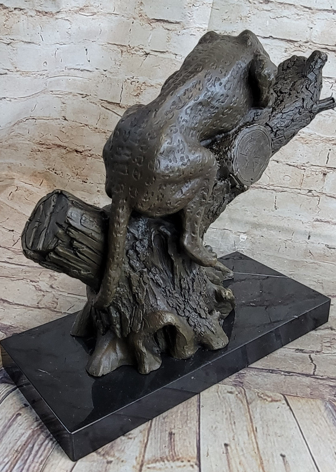 Handcrafted Massive Cougar on a tree Stump Bronze Sculpture Home Cabin Decor