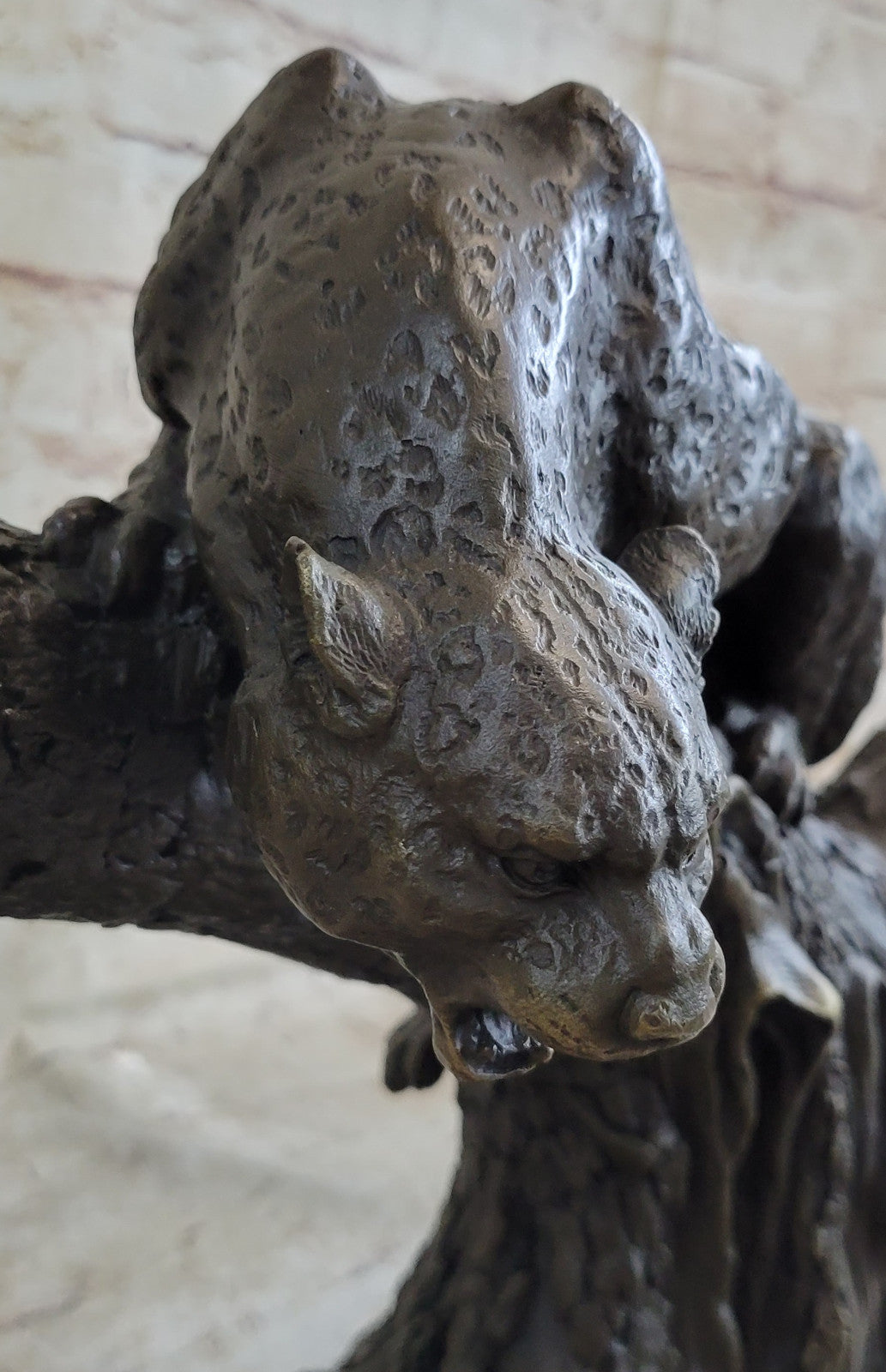 Handcrafted Massive Cougar on a tree Stump Bronze Sculpture Home Cabin Decor