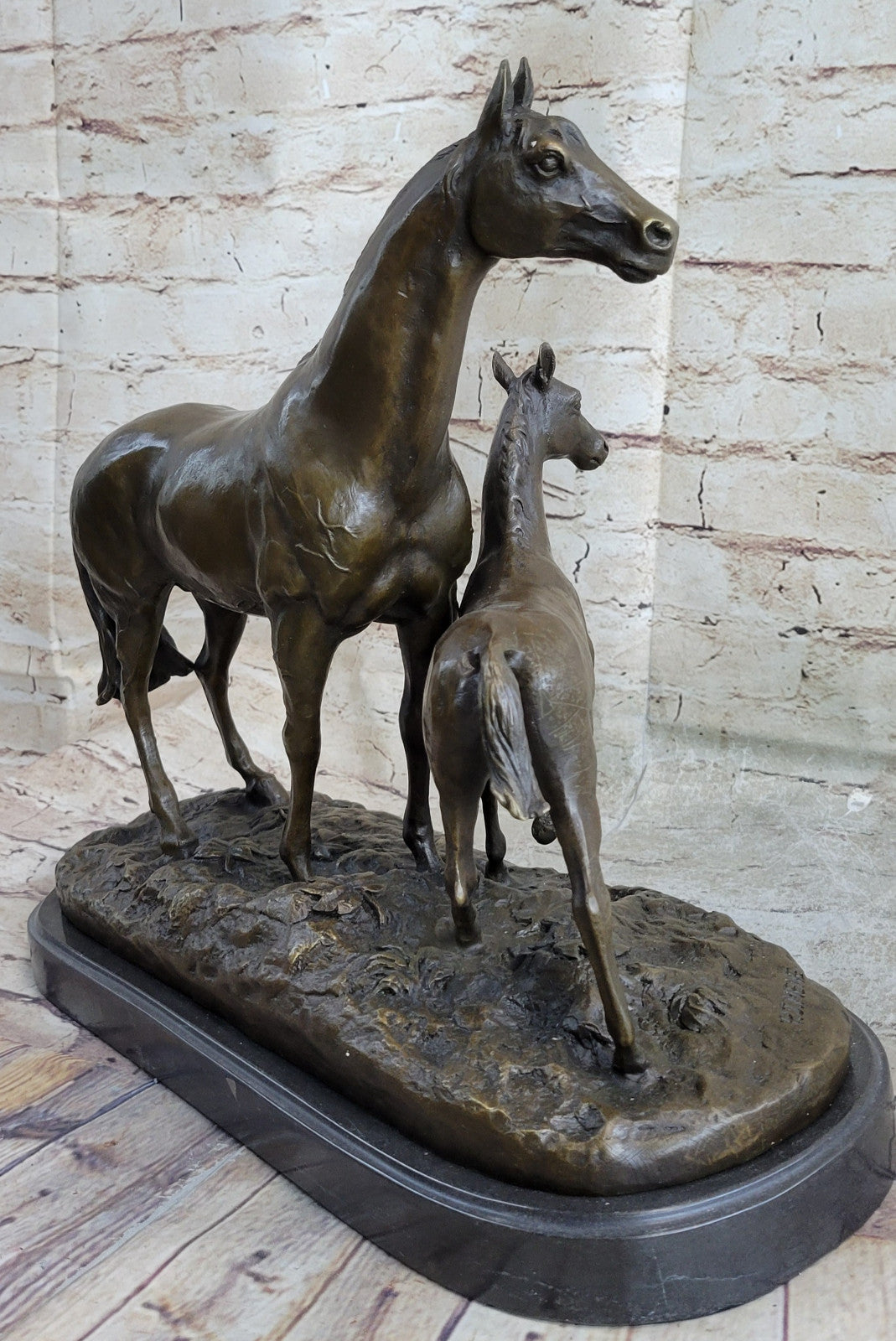 BRONZE CLASSIC TWO HORSES MARE & FOAL, SIGNED: MENE LOST WAX METHOD STATUE