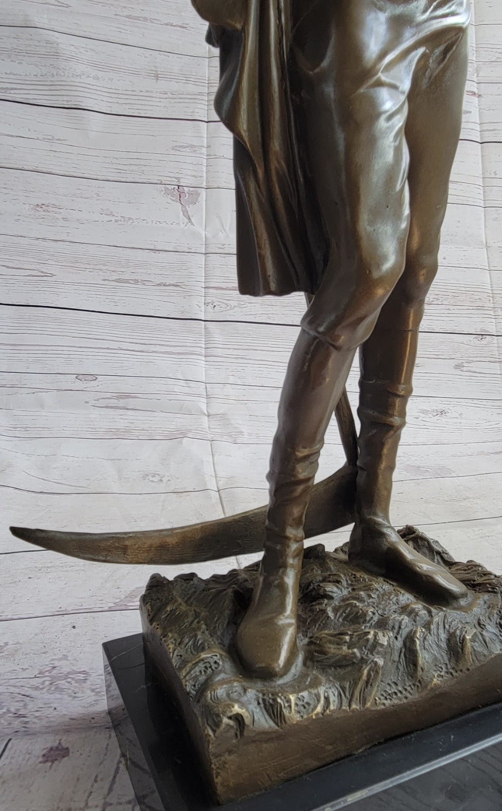 Solid Bronze statute of a farmer by American artist Williams Sculpture Gift