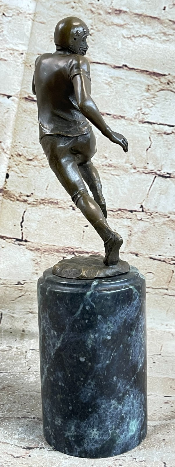 Bronze Sculpture Collectible Statue Sports 100% Football Player Hot Cast Décor