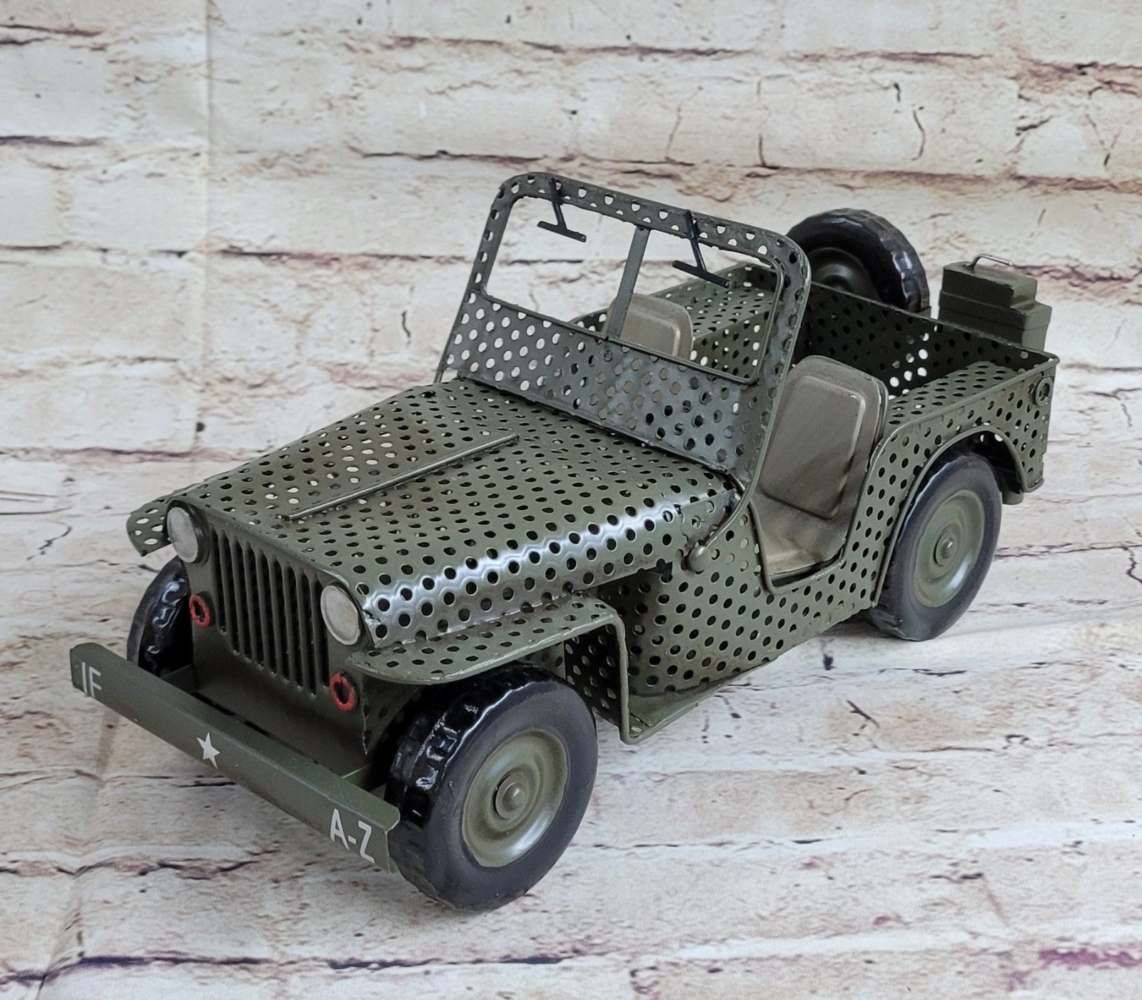 High Quality Metal Diecast Jeep Model Car Antique Toy Car For Collection Home