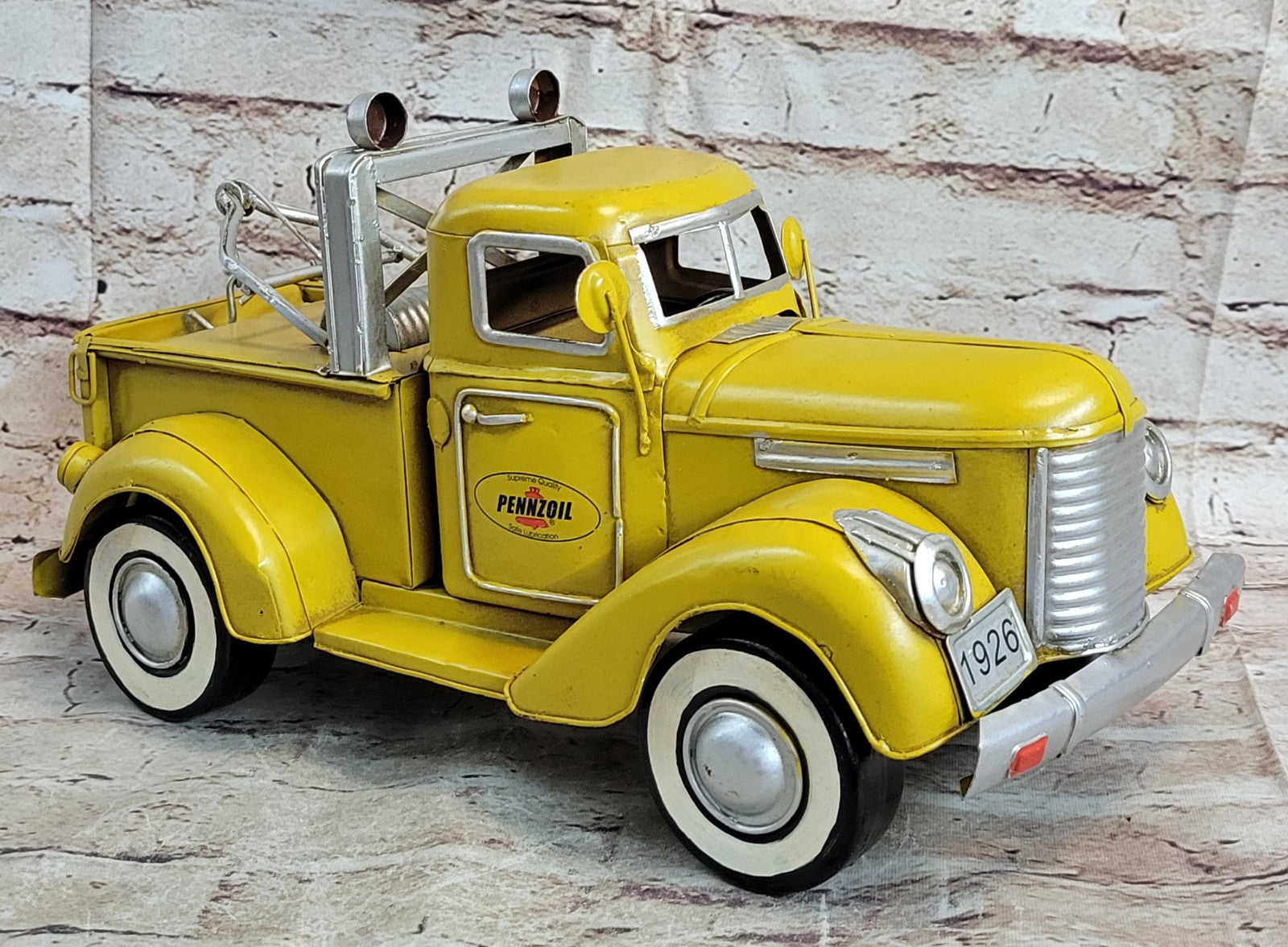 Pennzoil Tow Truck Metal Desk Model 12" Automotive Decor Decoration Sale