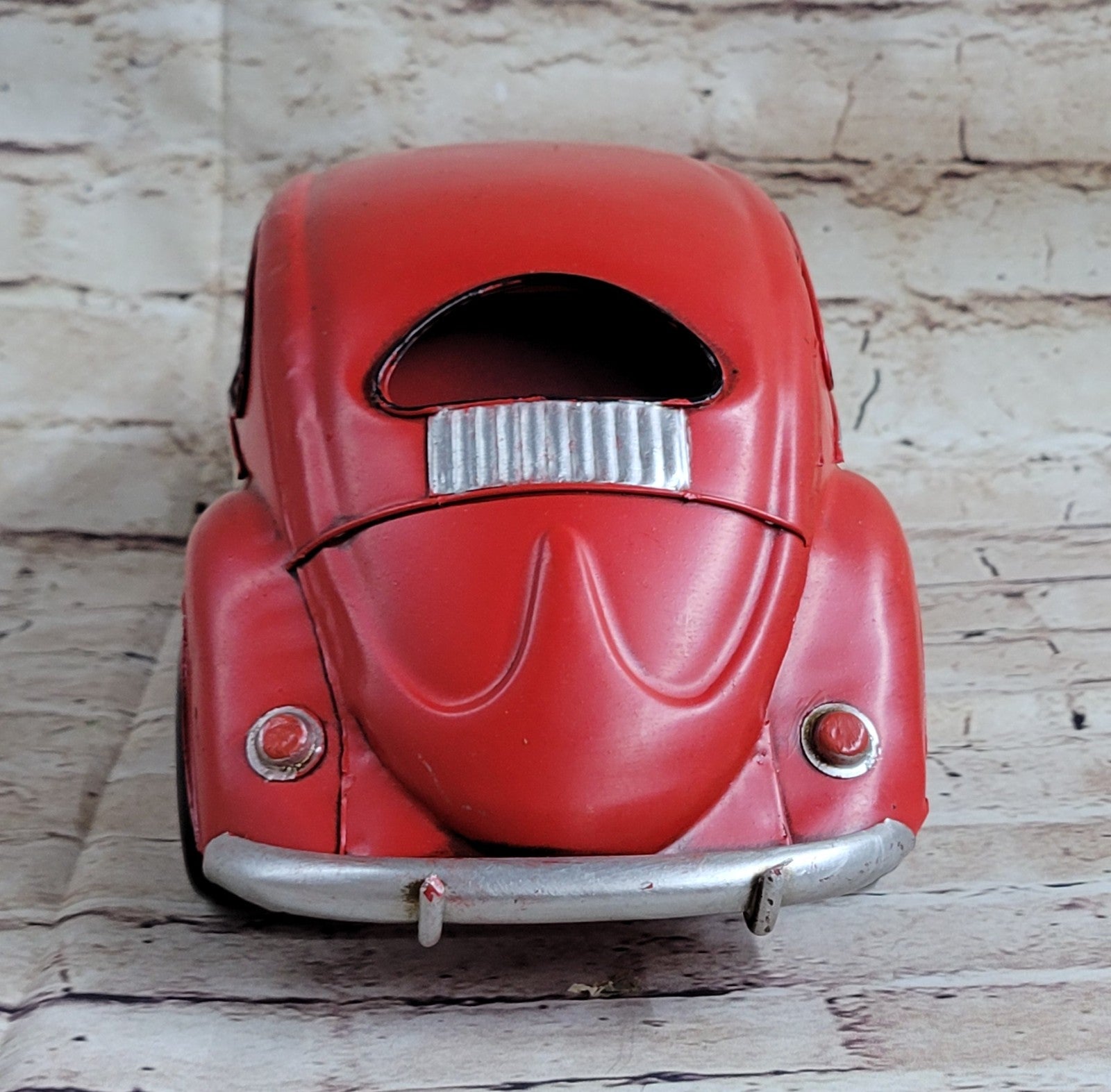 Hand Made Old Decor Volkswagen Beetle  Die-Cast Metal Tinplate Artwork Sale