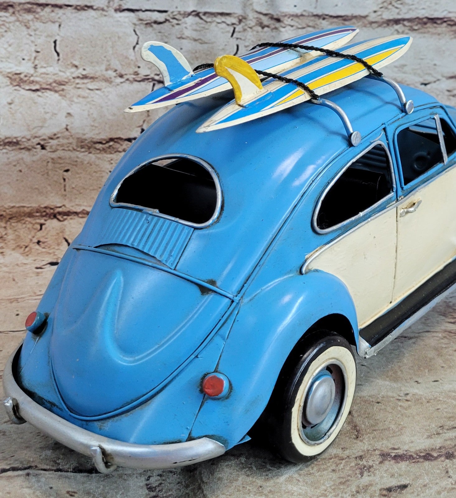 Jayland 1:12 Volkswagen VW Beetle 1200 Classic Die-Cast Model Car Blue Figure
