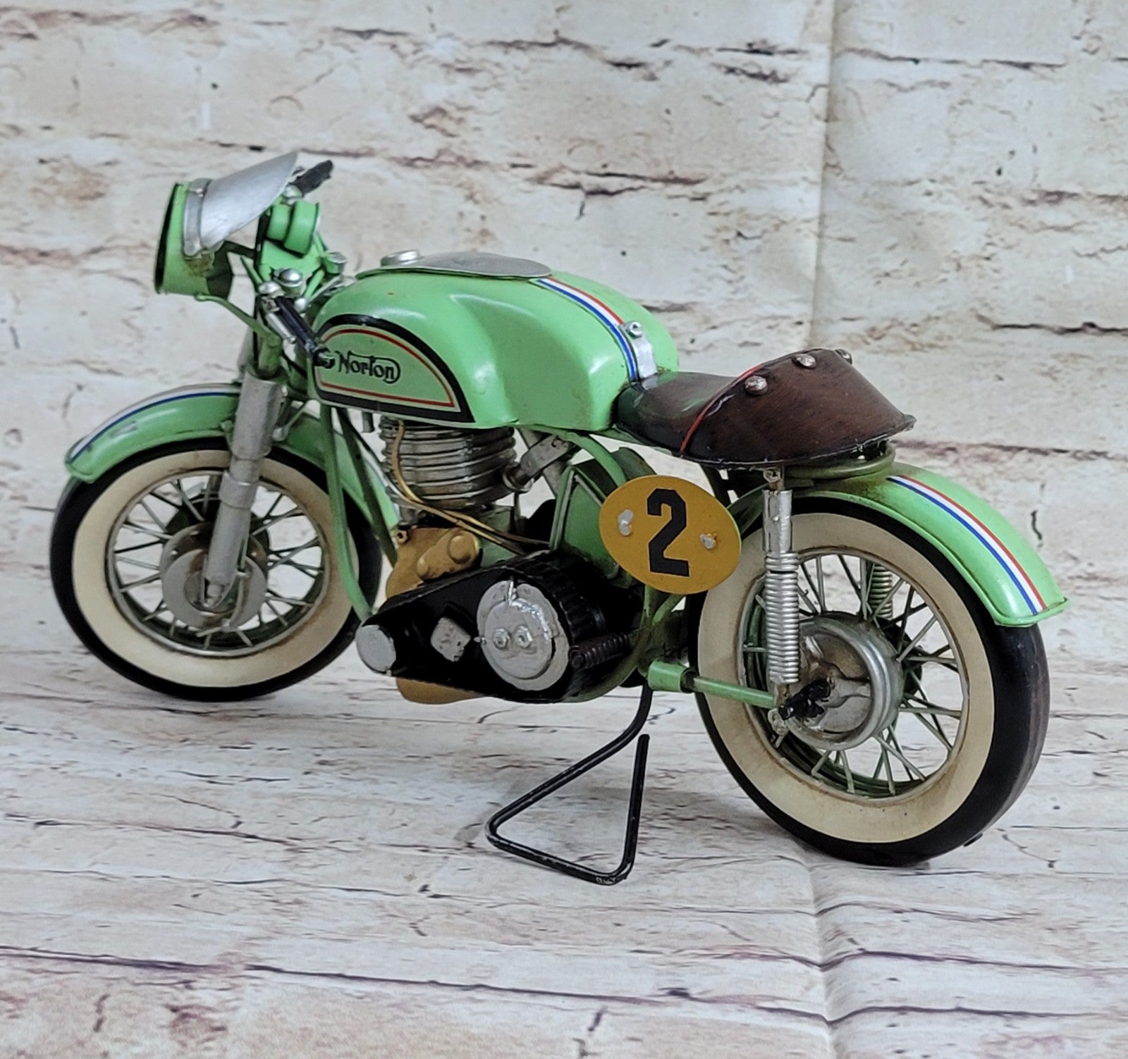 ``1962 NORTON COMMANDO MOTORCYCLE`` Toy Motorbike Bike Decoration Fine Artwork