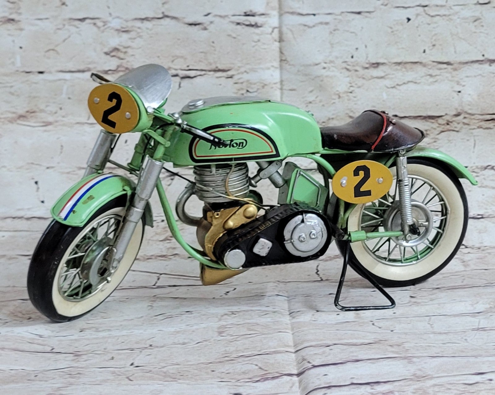 ``1962 NORTON COMMANDO MOTORCYCLE`` Toy Motorbike Bike Decoration Fine Artwork