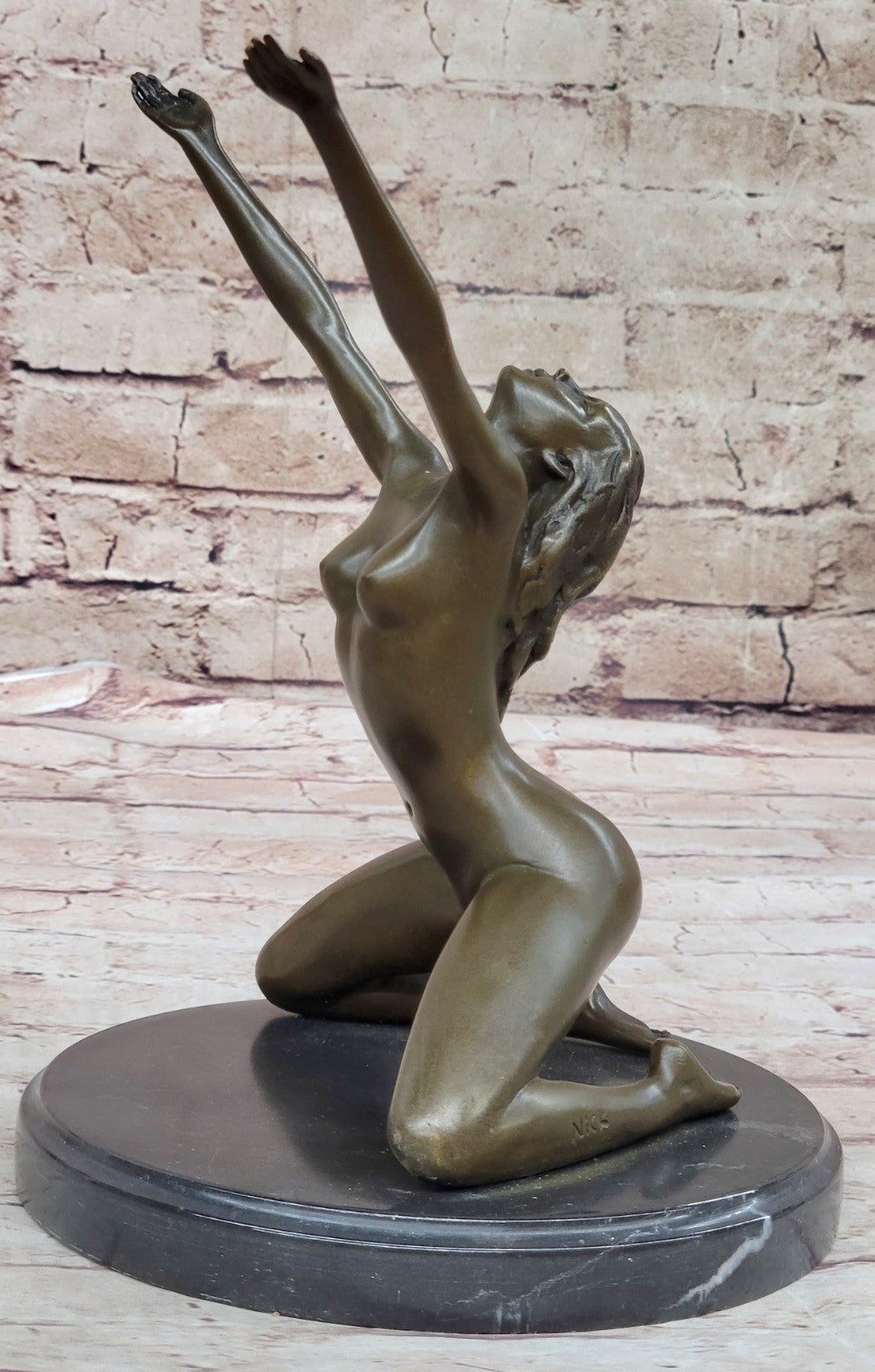 BRONZE NUDE GIRL ON THE BASE FIGURE ABSTRACT MODERN ART STATUE.SIGNED: Nick ART