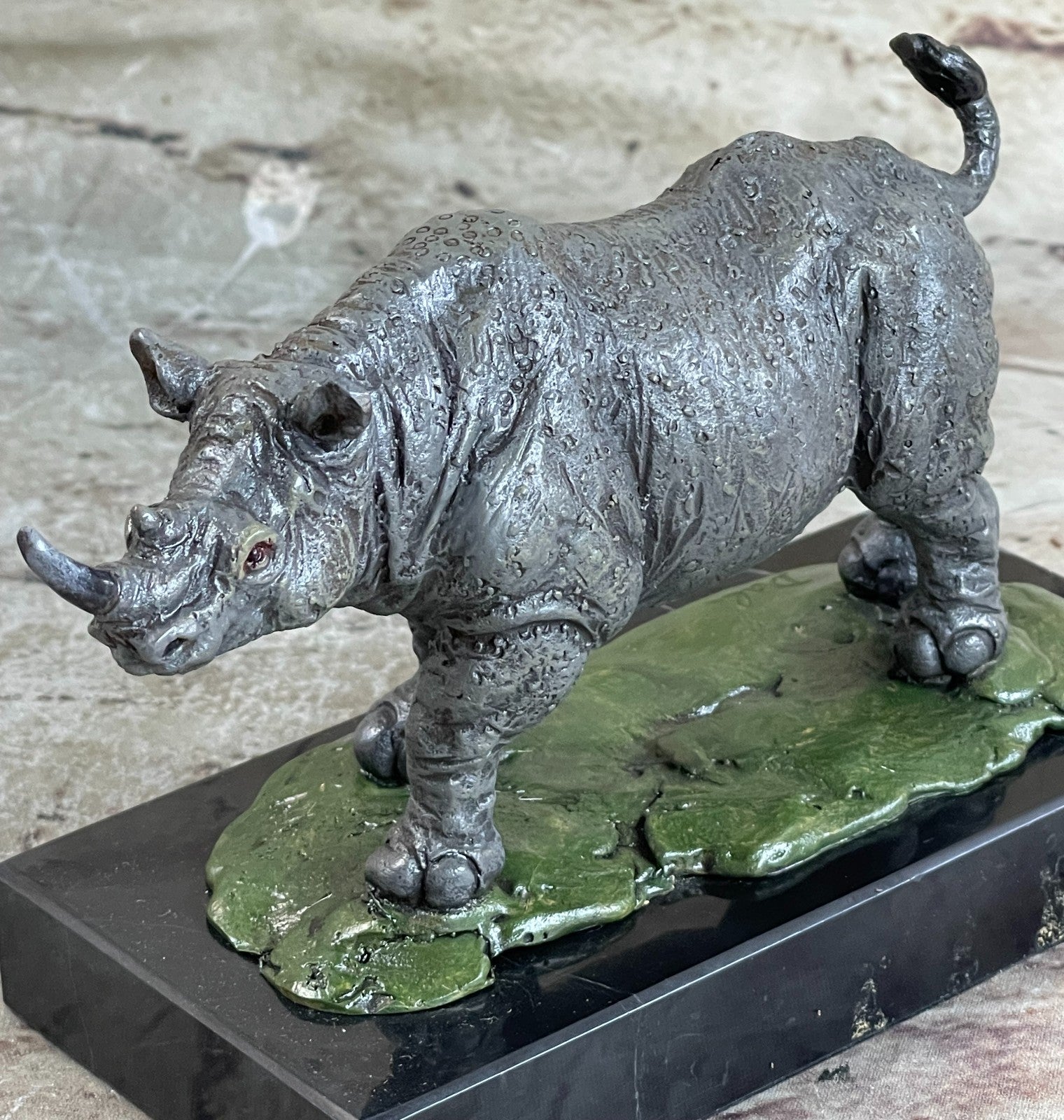 Stunning and Lifelike Bronze Rhino Sculpture by Dali Hot Cast Figurine Figure