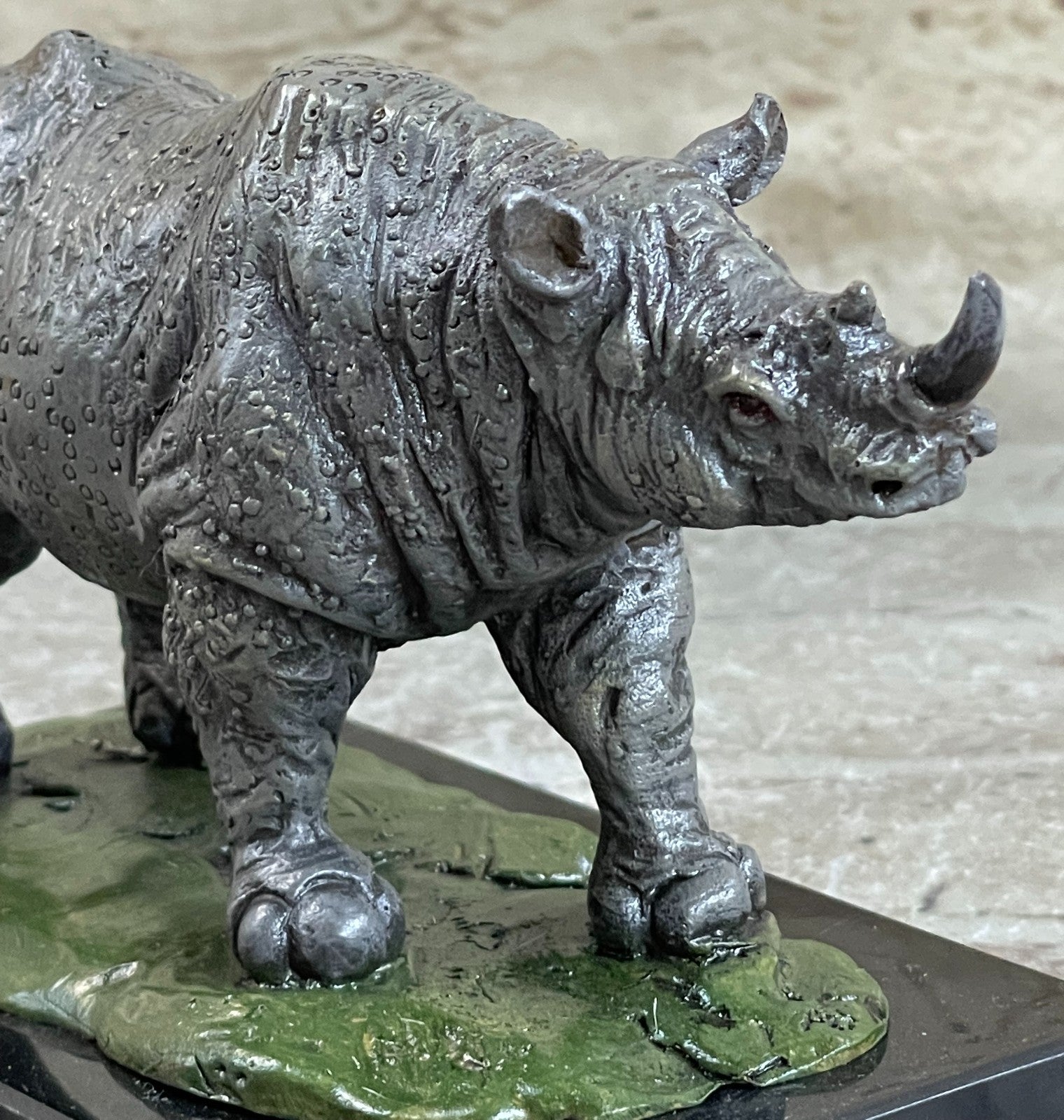 Stunning and Lifelike Bronze Rhino Sculpture by Dali Hot Cast Figurine Figure