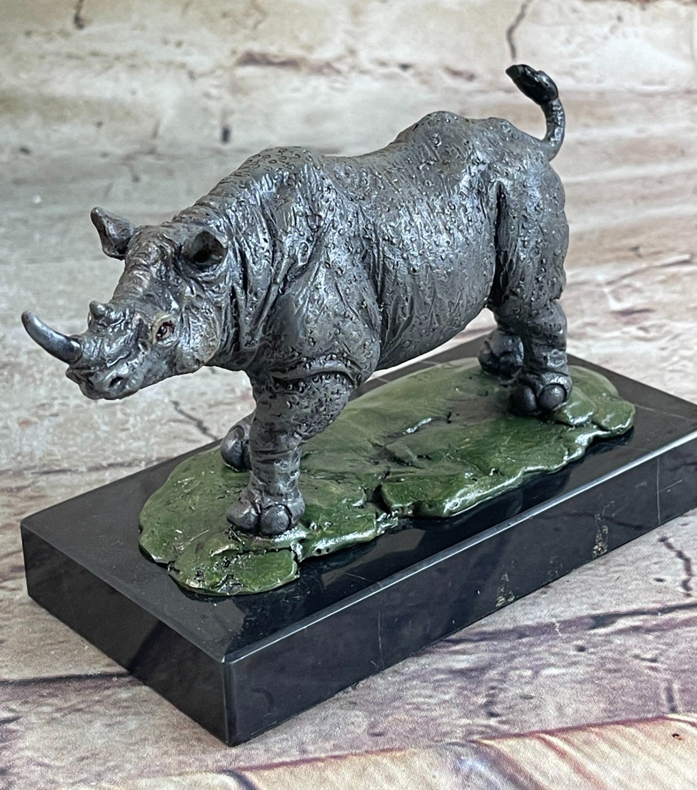 Stunning and Lifelike Bronze Rhino Sculpture by Dali Hot Cast Figurine Figure