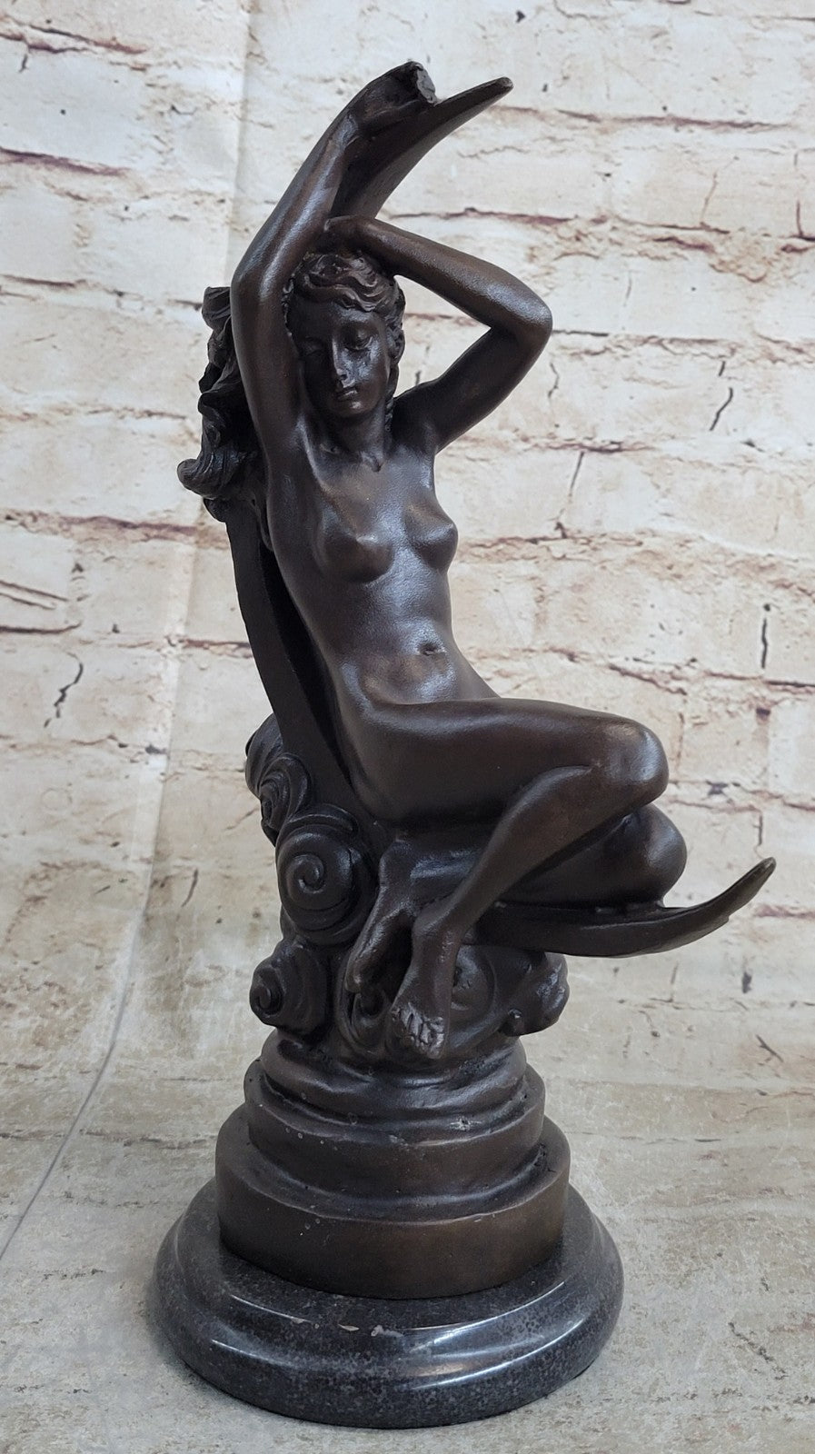 Roche Nude Woman Sitting on Moon Bronze Statue Hot Casr Classic Sculpture Decor