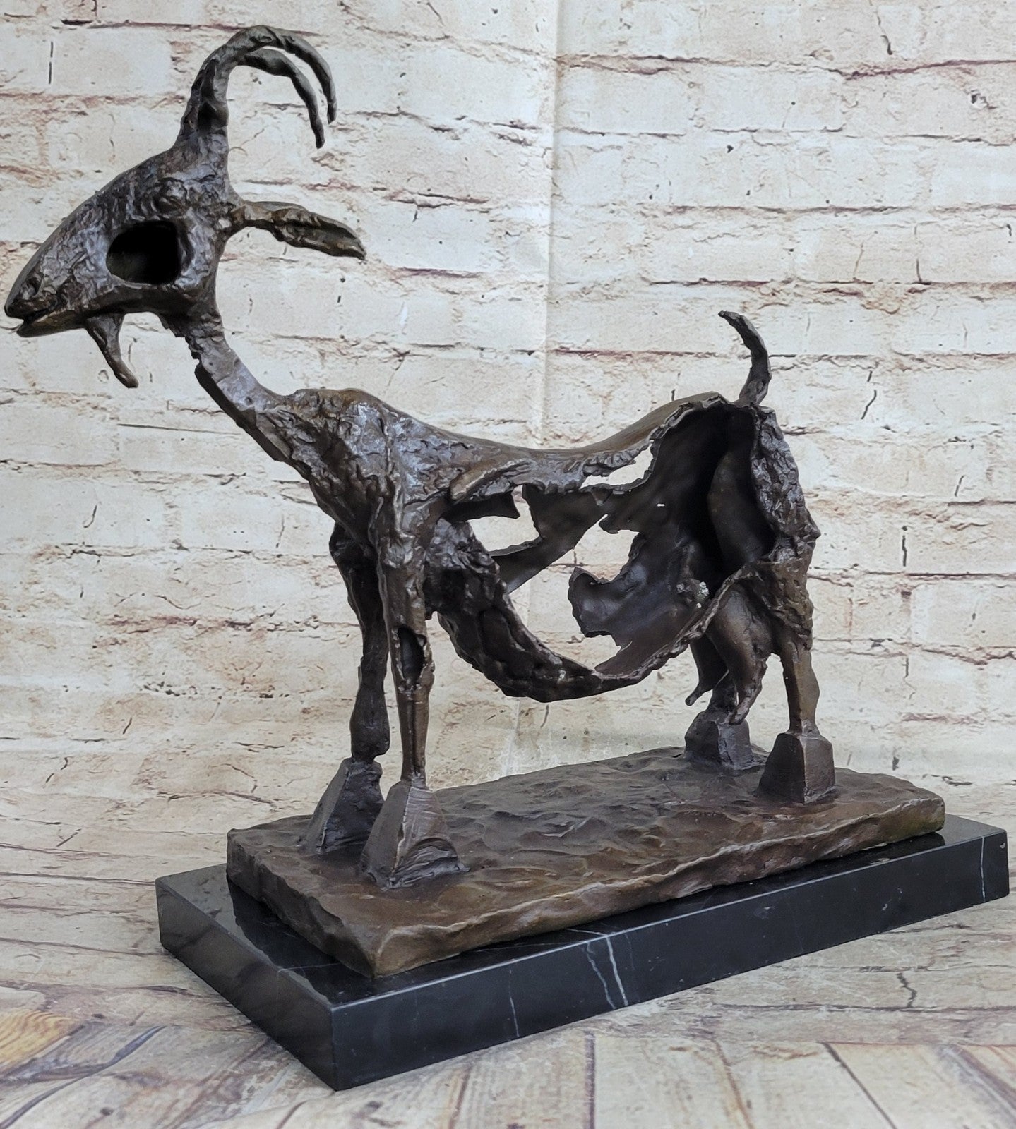 Abstract Modern Art Famous Artwork by Pablo Picasso Goat Bronze Sculpture Figure