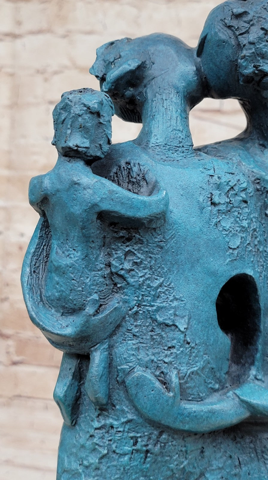 Handcrafted Dali Bronze Sculpture Man and Woman and Baby Home Decoration