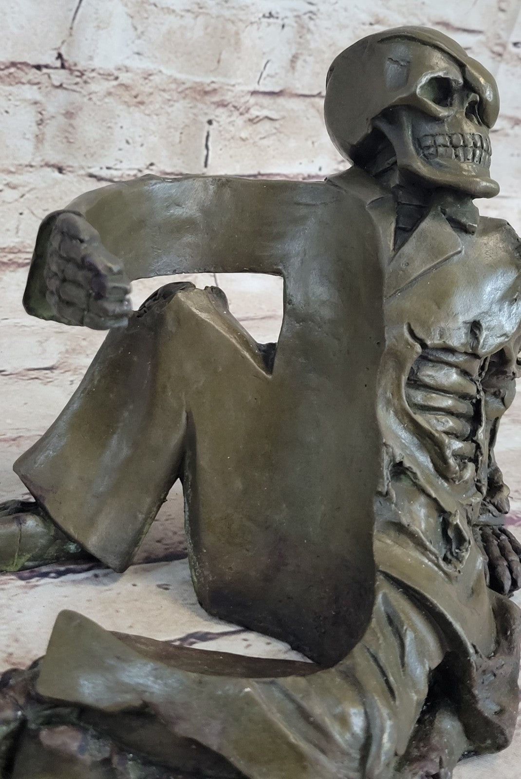 Skeleton Laying Wine Holder Bronze Statue Sculpture Figurine Home Deco Figure