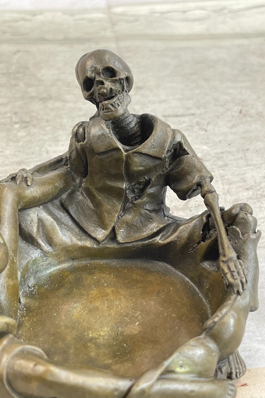 New Signed Original Artist Bar Office Home Deco Ashtray Skeleton Nude Bronze