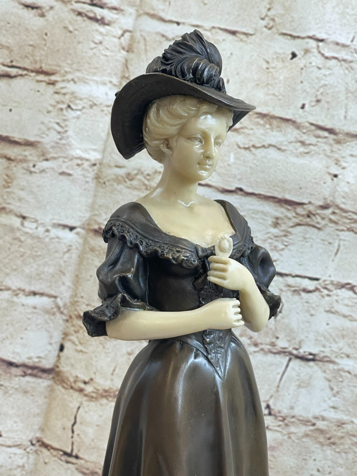 Hot Cast Vienna Female Victorian Style Bronze Sculpture Signed Carrier Figure