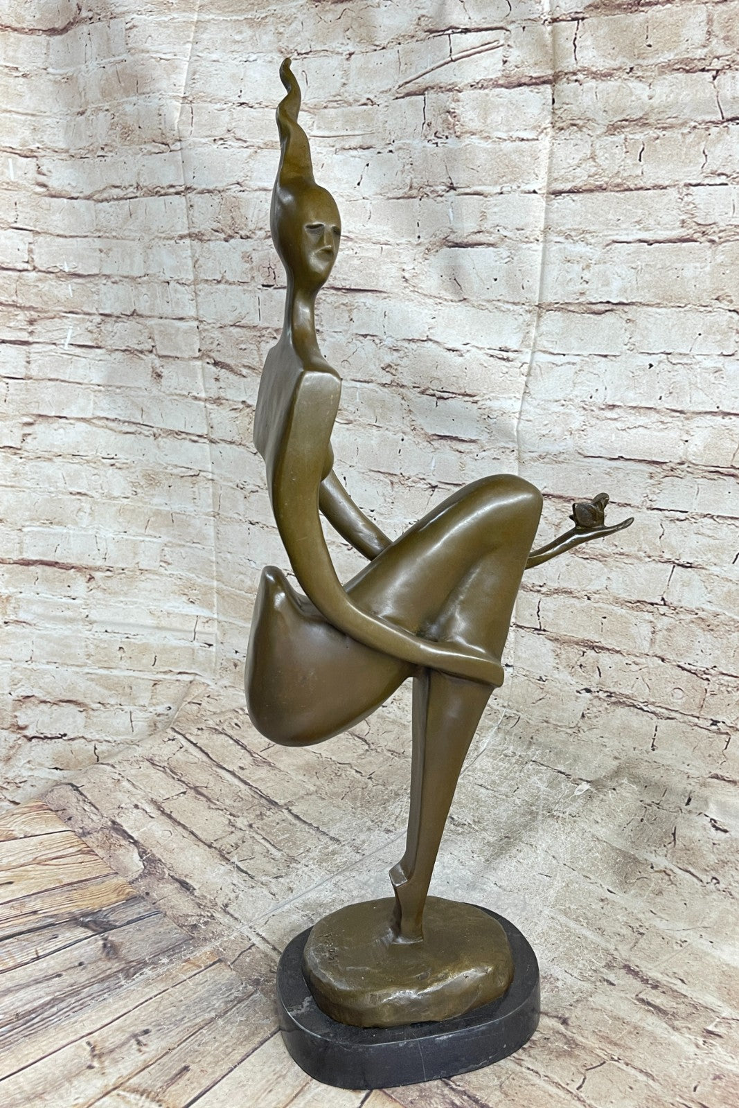 Buy Classic Picasso-Inspired Abstract Female Bronze Sculpture – Elegant Modern Art Décor on Sale