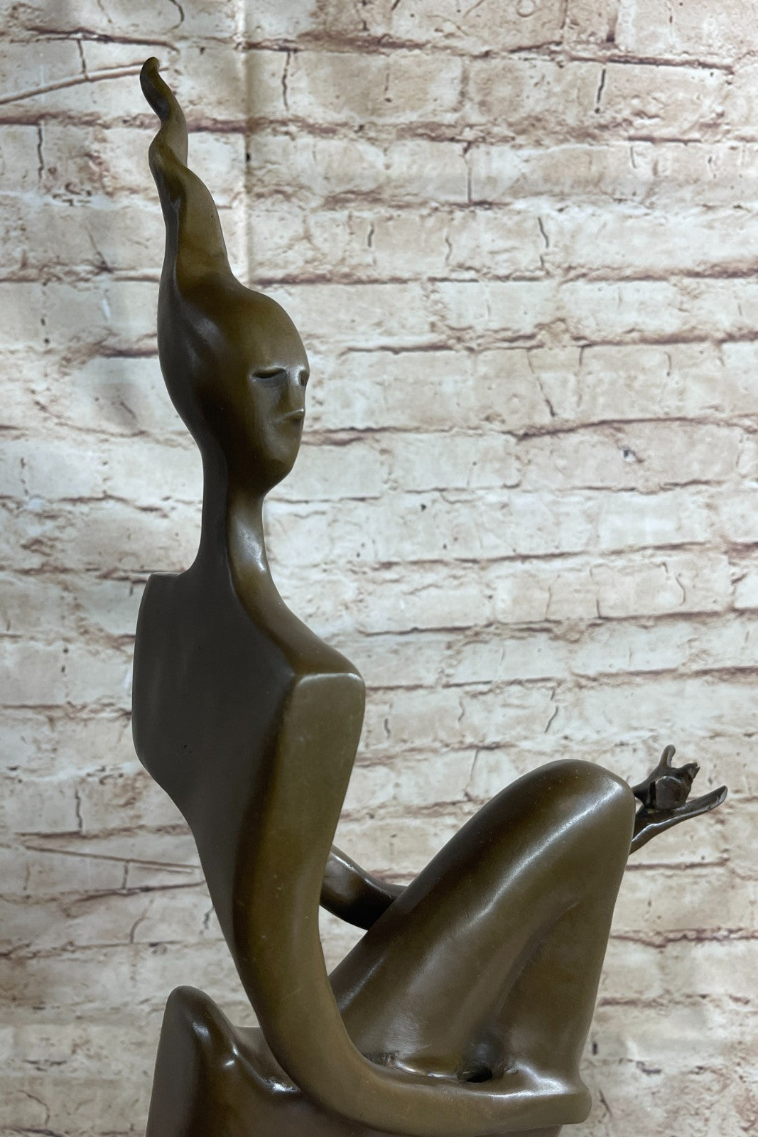 Buy Classic Picasso-Inspired Abstract Female Bronze Sculpture – Elegant Modern Art Décor on Sale