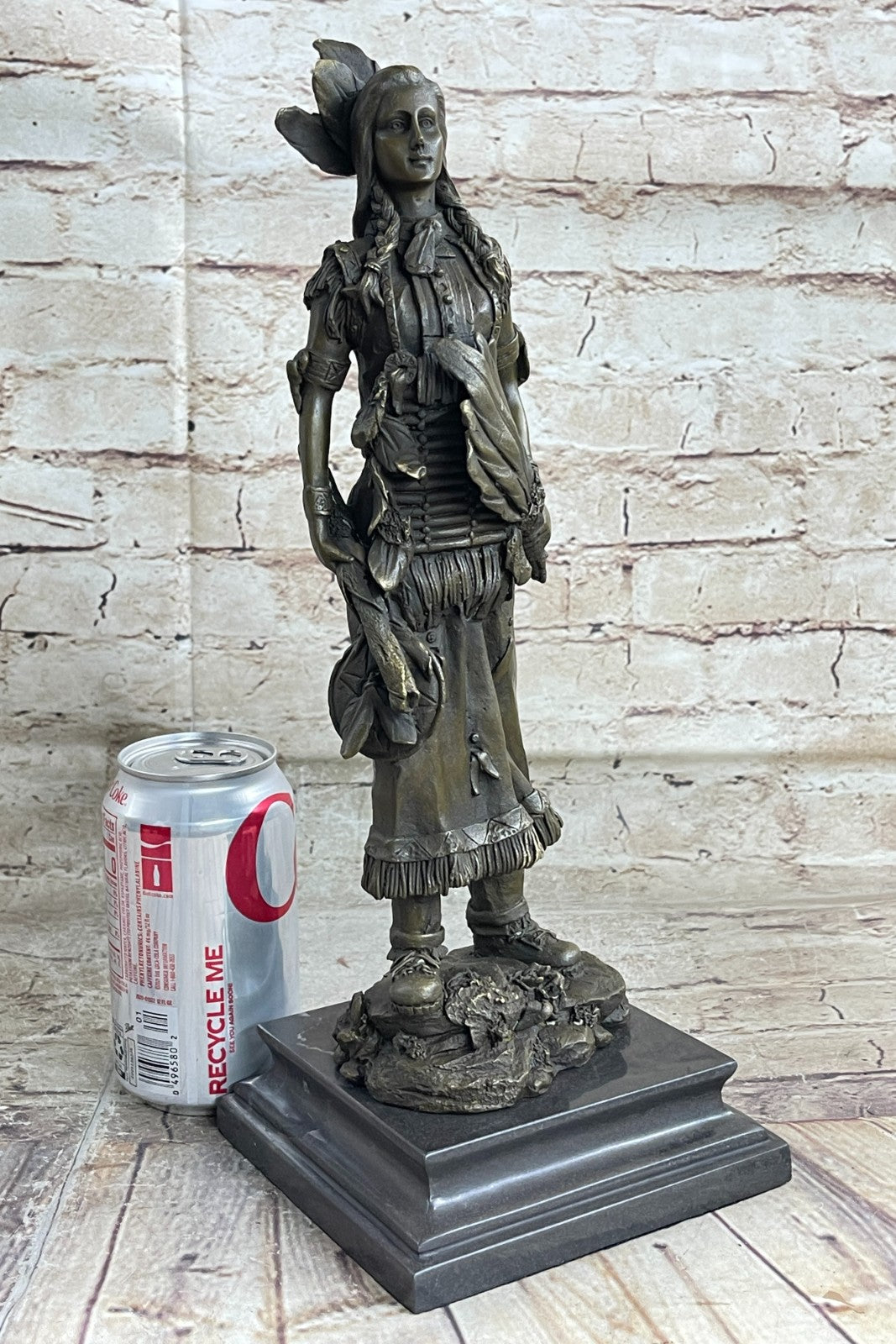 Sign Wood Native American Indian Girl Bronze Sculpture Figure Statue Figurine