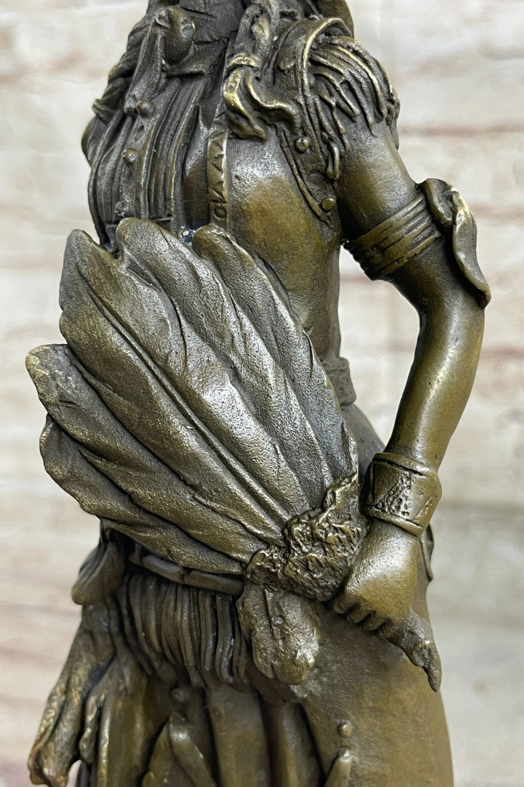 Sign Wood Native American Indian Girl Bronze Sculpture Figure Statue Figurine