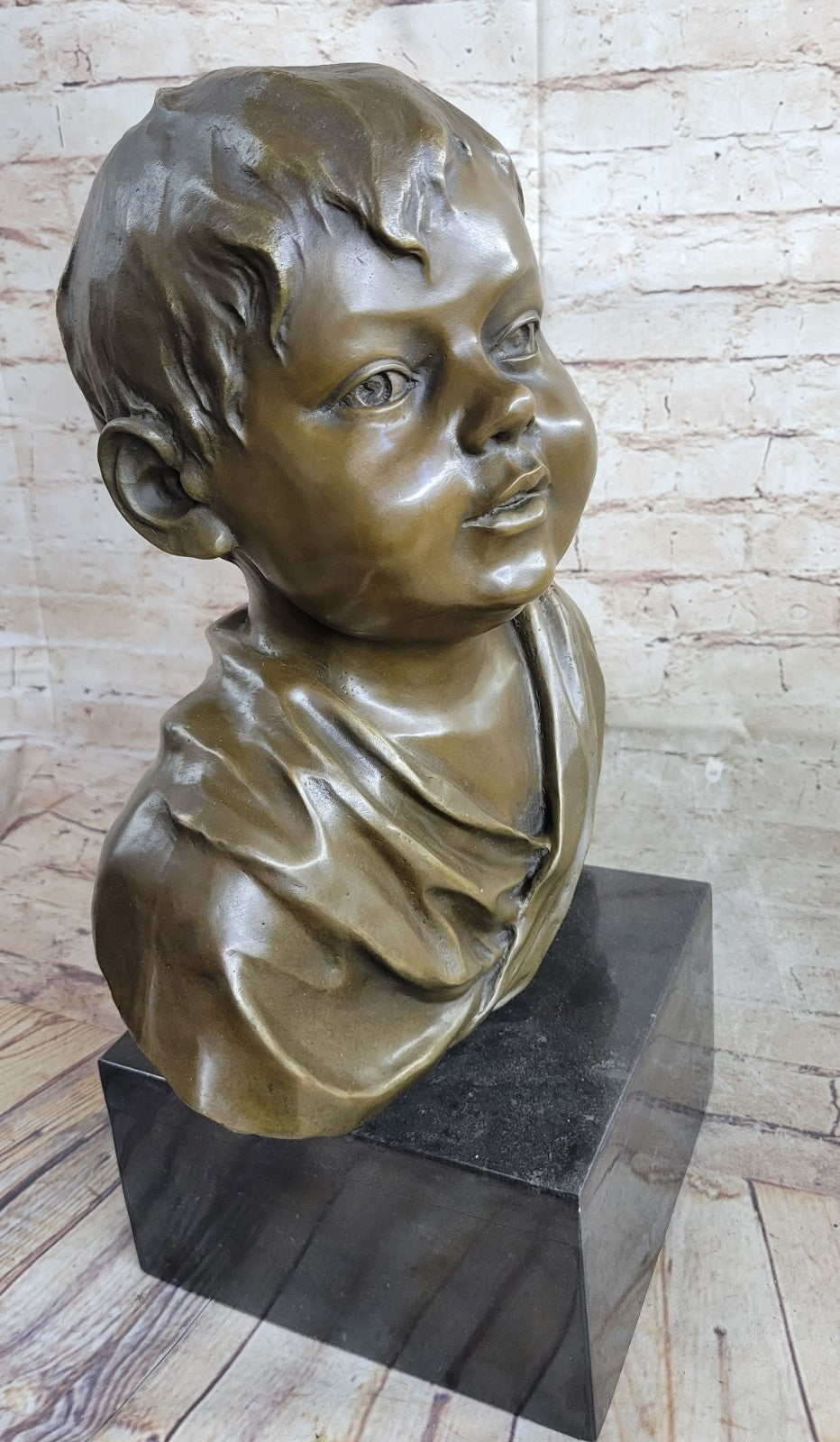 Kunst & Ambiente Art Nouveau Bronze Figurine - Bust of a Boy - Signed Nick