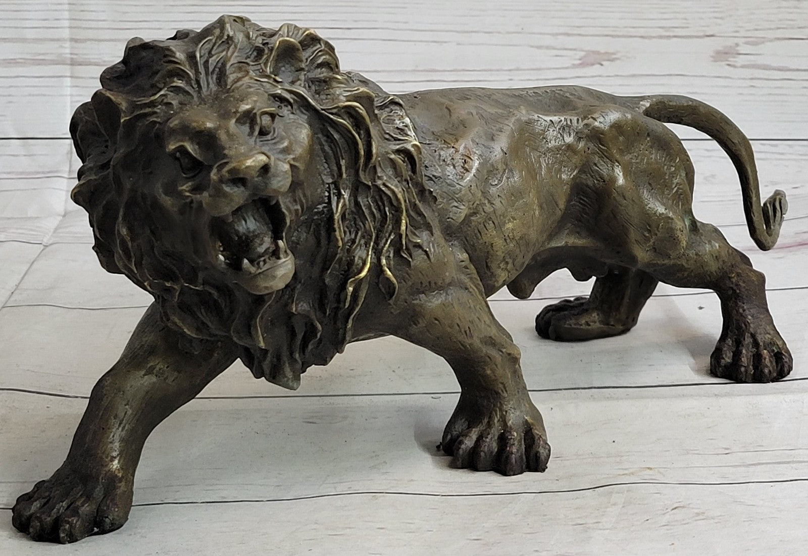 Handcrafted bronze sculpture SALE Deco Art Lion African Wildlife Cast Hot