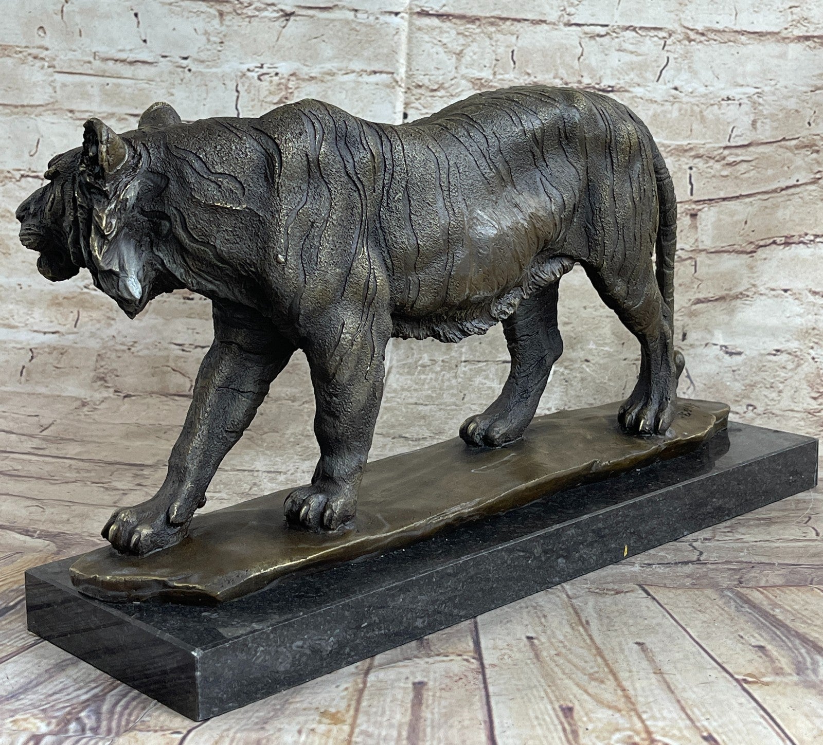 Real Bronze Bengal Tiger Statue on Stone – Majestic Indian Big Cat Sculpture for Sale
