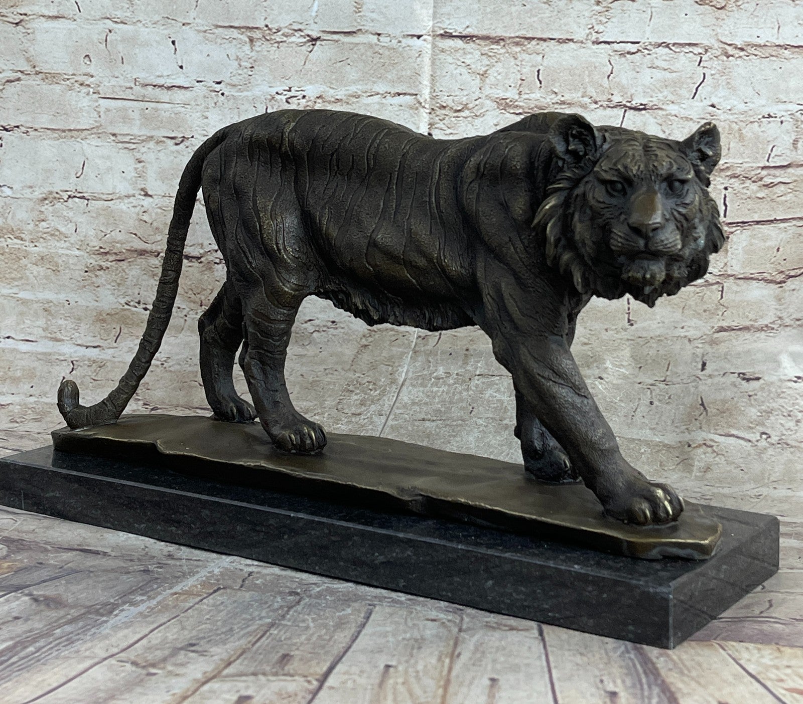 Real Bronze Metal Statue on Stone Indian Bengal Tiger India Big Cat Sculpture