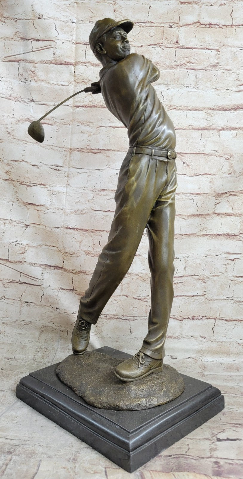Handcrafted Superb Detailed Huge Male Golfer Golf Sport Memorabilia Bronze Statu