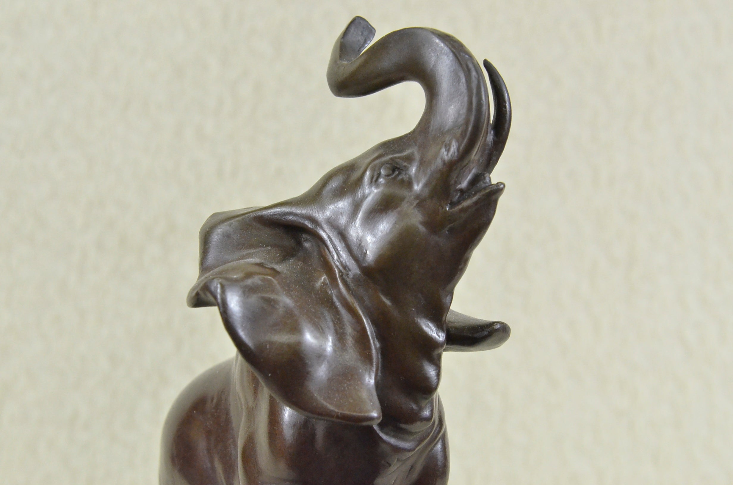 Bronze Sculpture Hand Made Museum Quality Classic African Elephant Figurine Sale