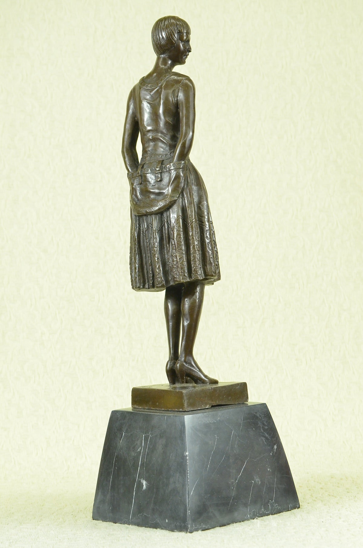 Handcrafted Bronze Sculpture – Home Base Marble “Housewife Mom” Original Signed by Milo – Perfect Gift for Mom