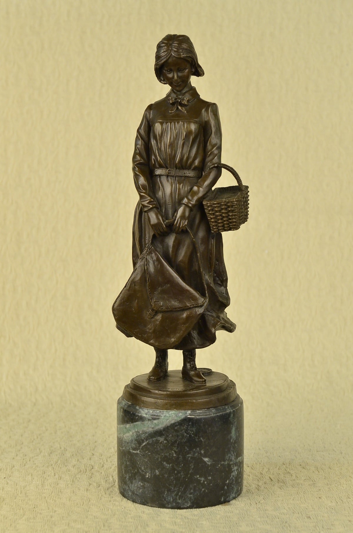 Handcrafted bronze sculpture SALE Marble Alonzo By Girl` School `The Deco Art