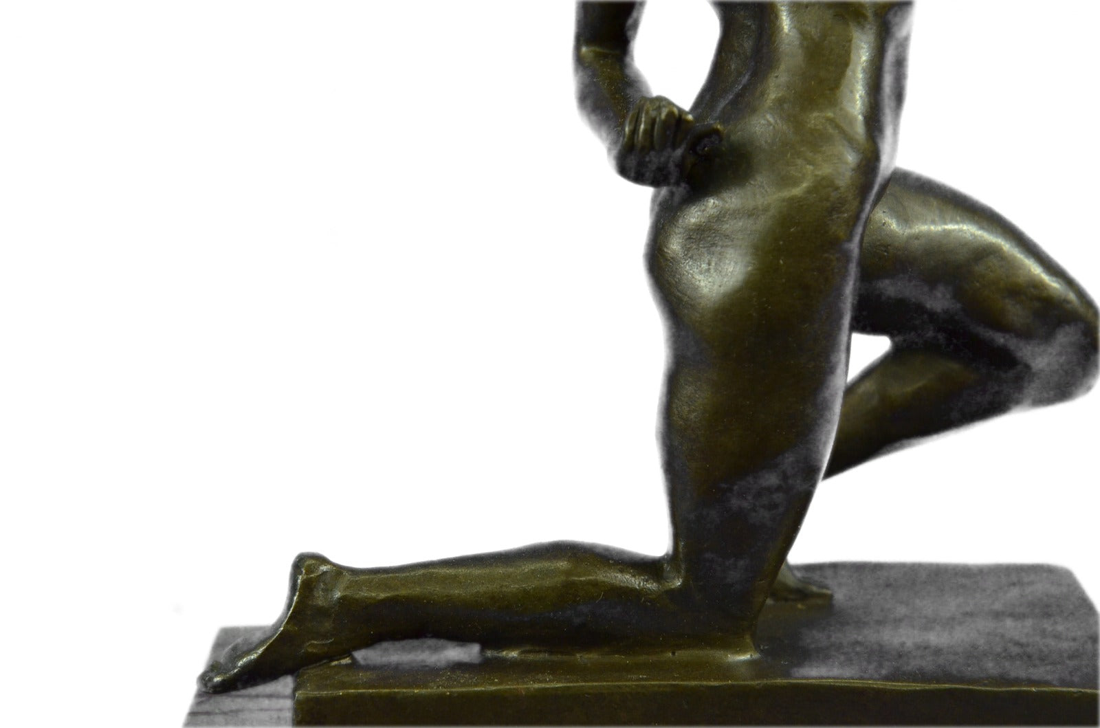 Elegant Roman Female Discus Thrower Bronze Statue – Handmade Nude Figurine Art Décor for Sale