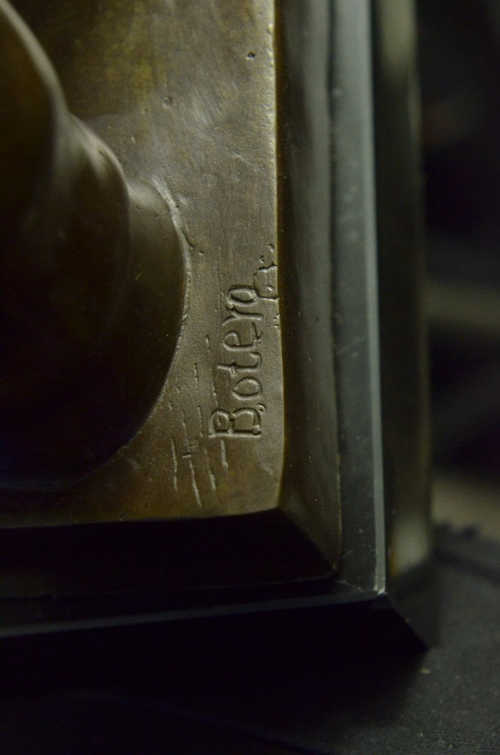 Handcrafted bronze sculpture SALE Gir Nude Century Mid Abstract Botero Fernando