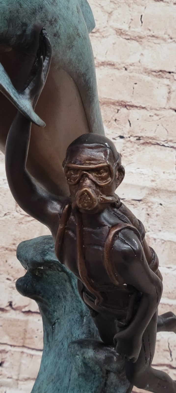 Statue, MKV Diver, "On the Move", Bronze, with Large Whale Figurine Marble Figure