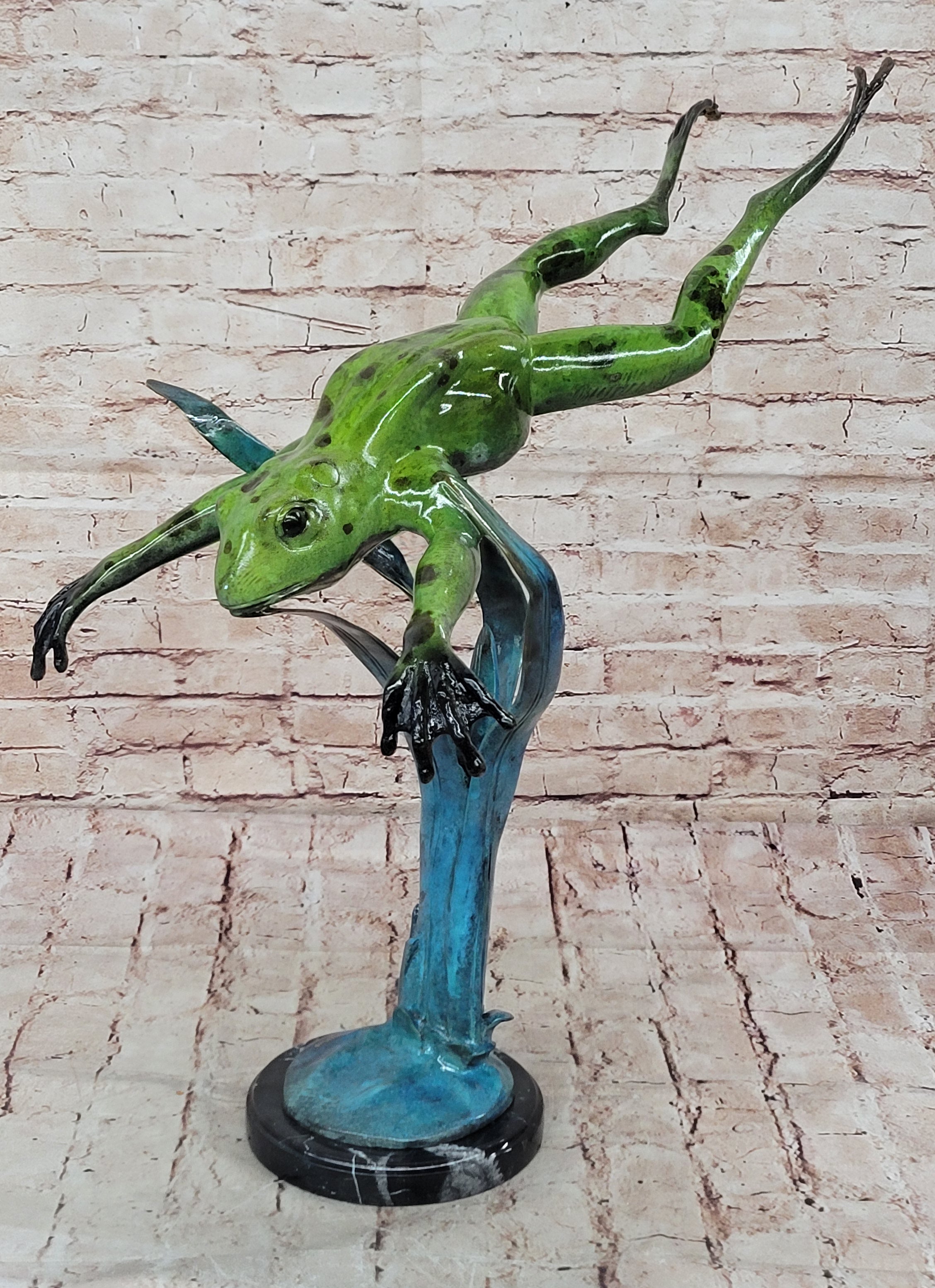 Bull Frog Cast Bronze Garden Statue Home Backyard Decoration Statue