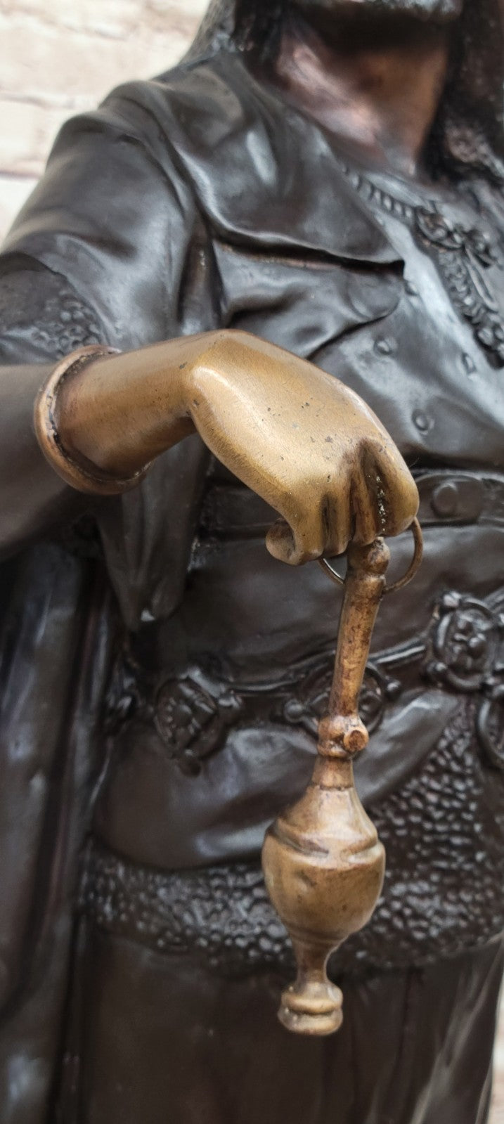 Handcrafted Artwork Bronze Figure Decoration Depict Museum Original Quality