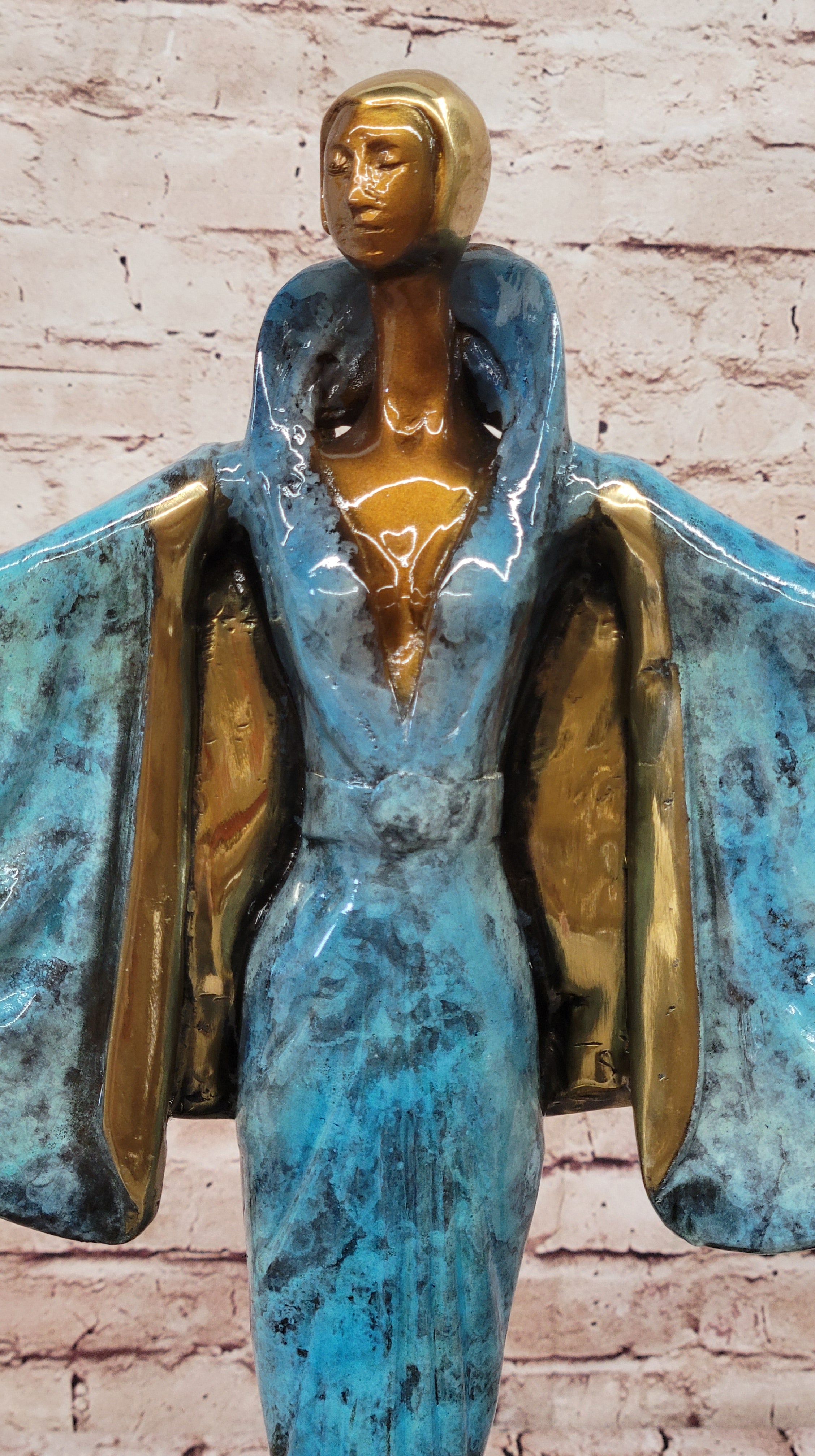 Young Fashion Runway Cute Girl ArtDeco Bronze Sculpture Statue Figurine Figure