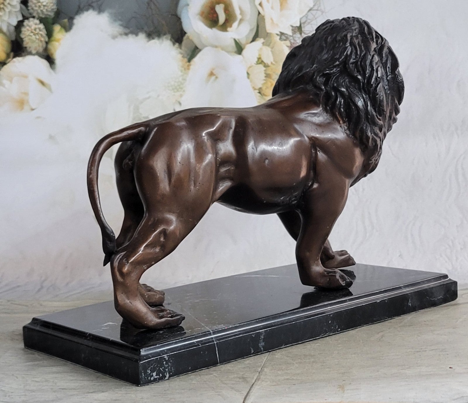 Guardian lion monumental bronze statue large garden statue lion figure sculpture