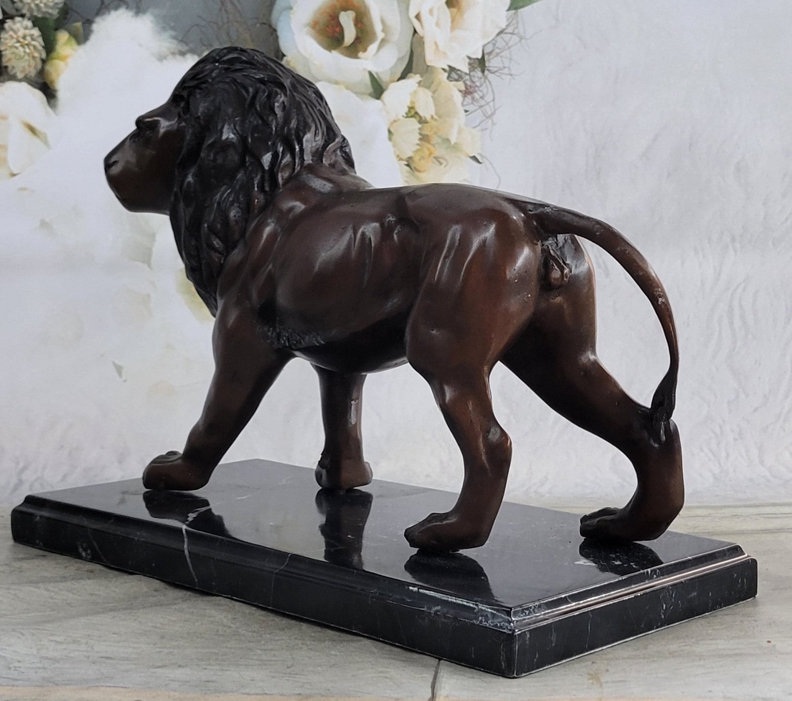 Guardian lion monumental bronze statue large garden statue lion figure sculpture