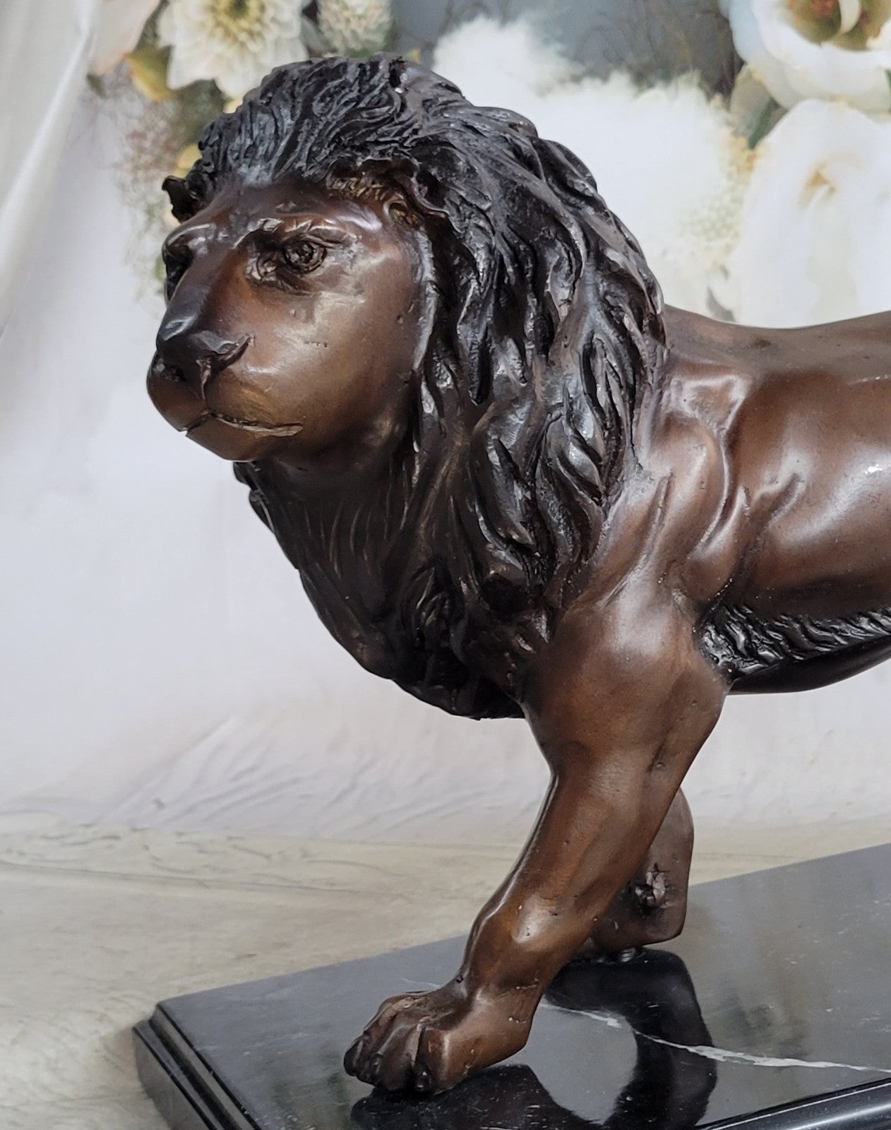Guardian lion monumental bronze statue large garden statue lion figure sculpture