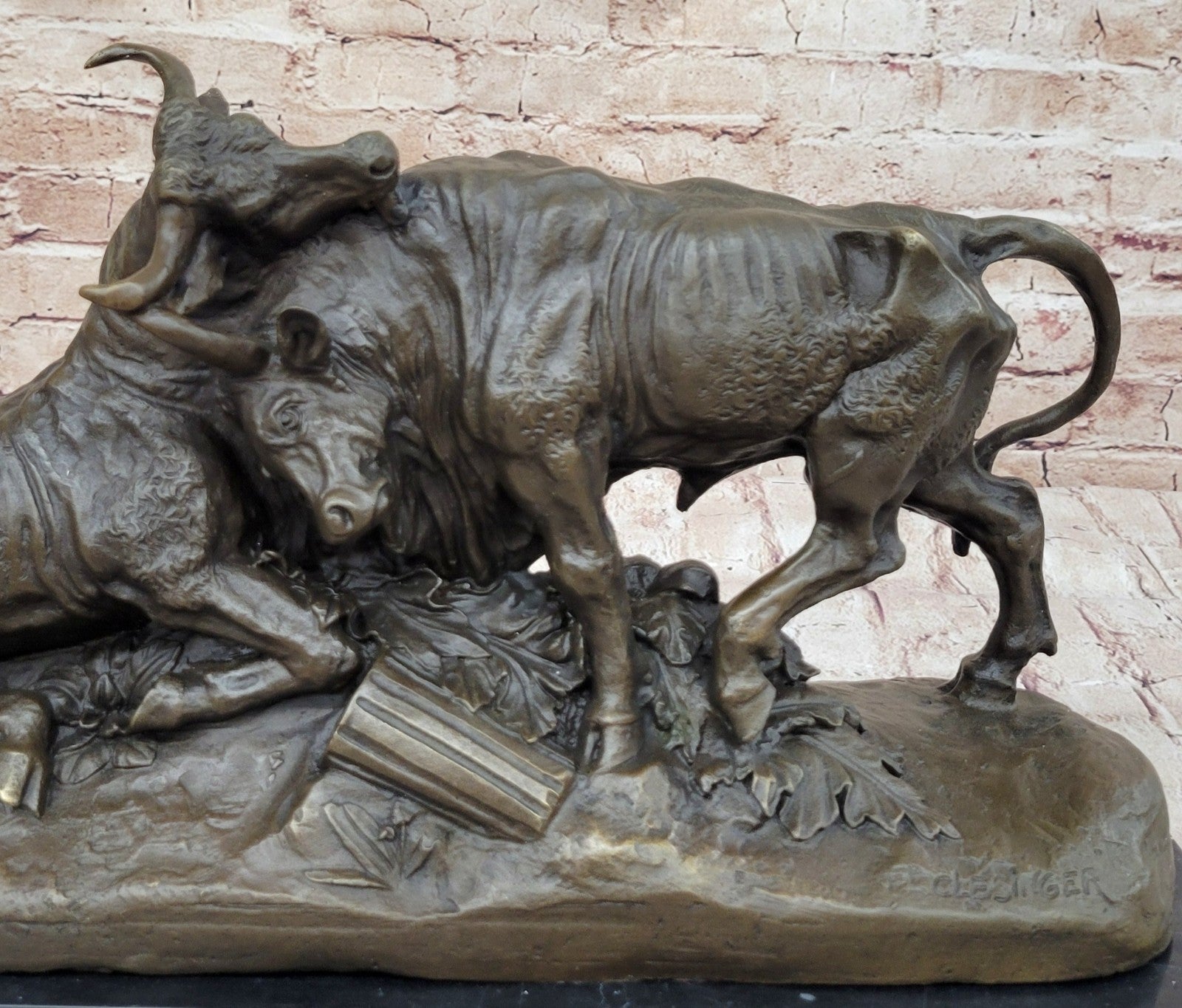 Hot Cast Bronze Figurine: Large Clesinger Fighting Bulls Sculpture, Artwork from Spain