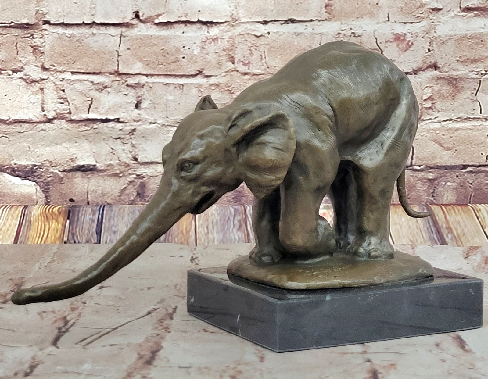 Hot Cast Lucky Elephant by Bugatti Bronze Sculpture Home Cabin Decoration