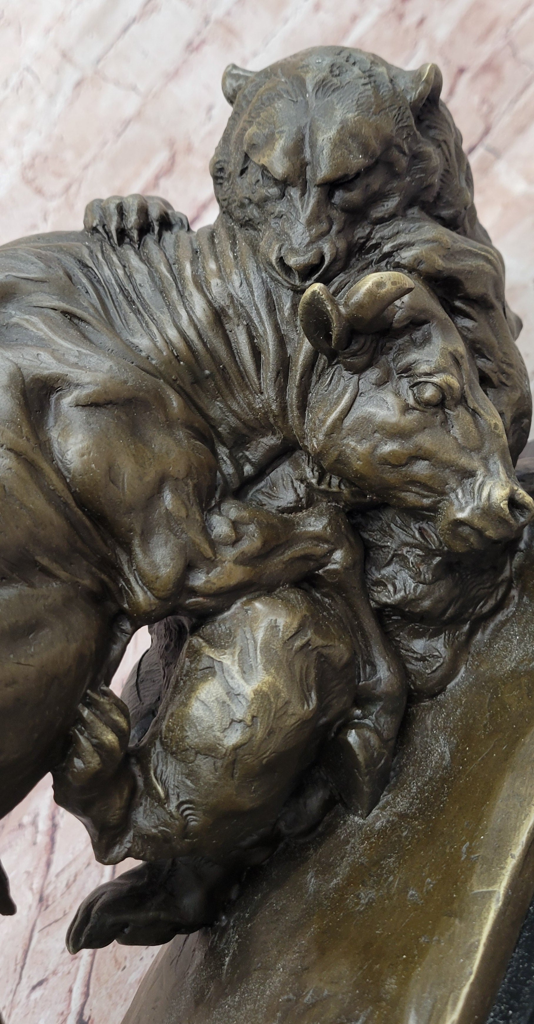 Milo 100% Bronze Buffalo Fight Sculpture Hot Cast Wildlife Home Decor