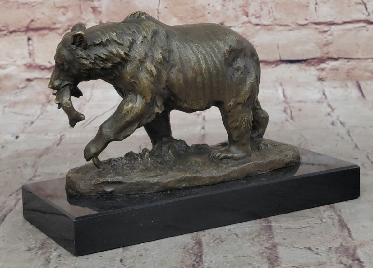 Bronze grizzly bear, fish, bronze sculpture, bronze figure, sculpture, figure