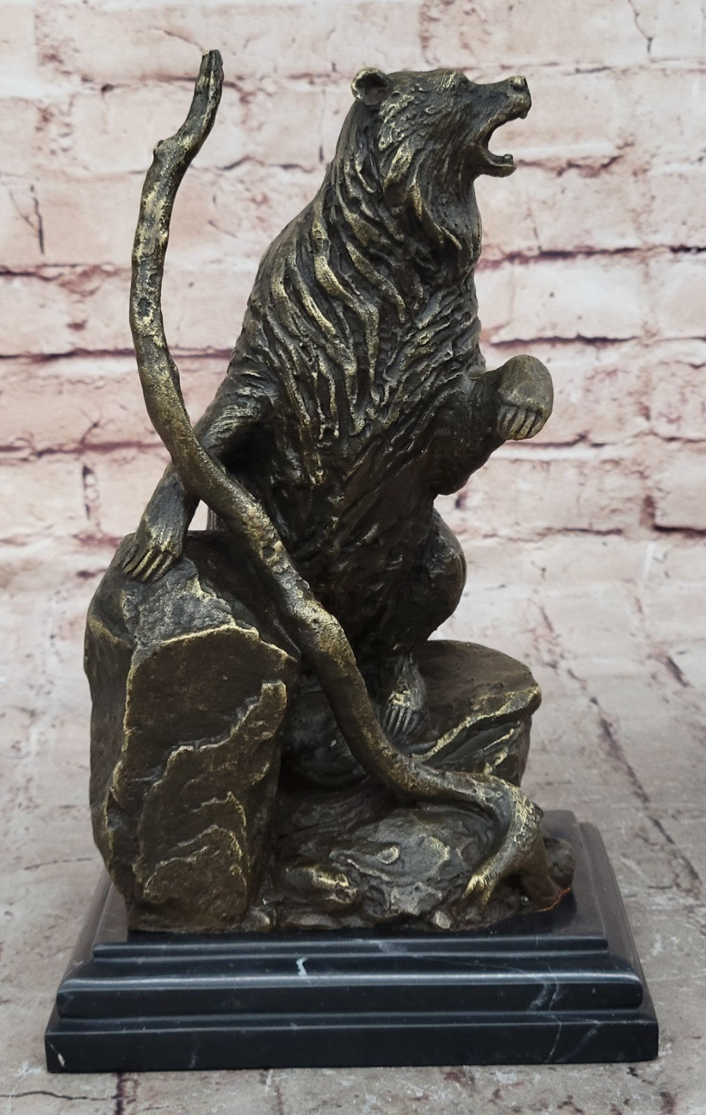 Handcrafted Detailed Wild Bear Ferocious Animal Hot Cast Bronze Sculpture Figure